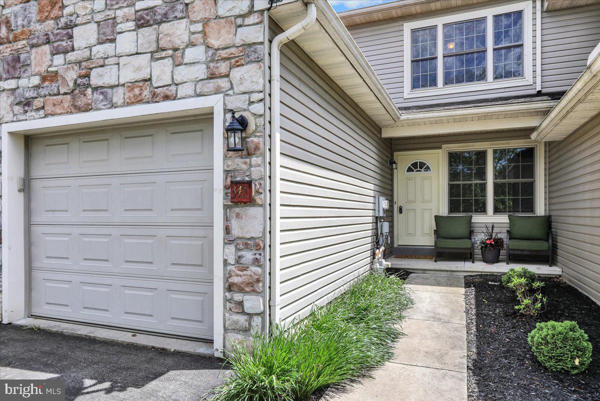 345 ALEXANDRIA COURT