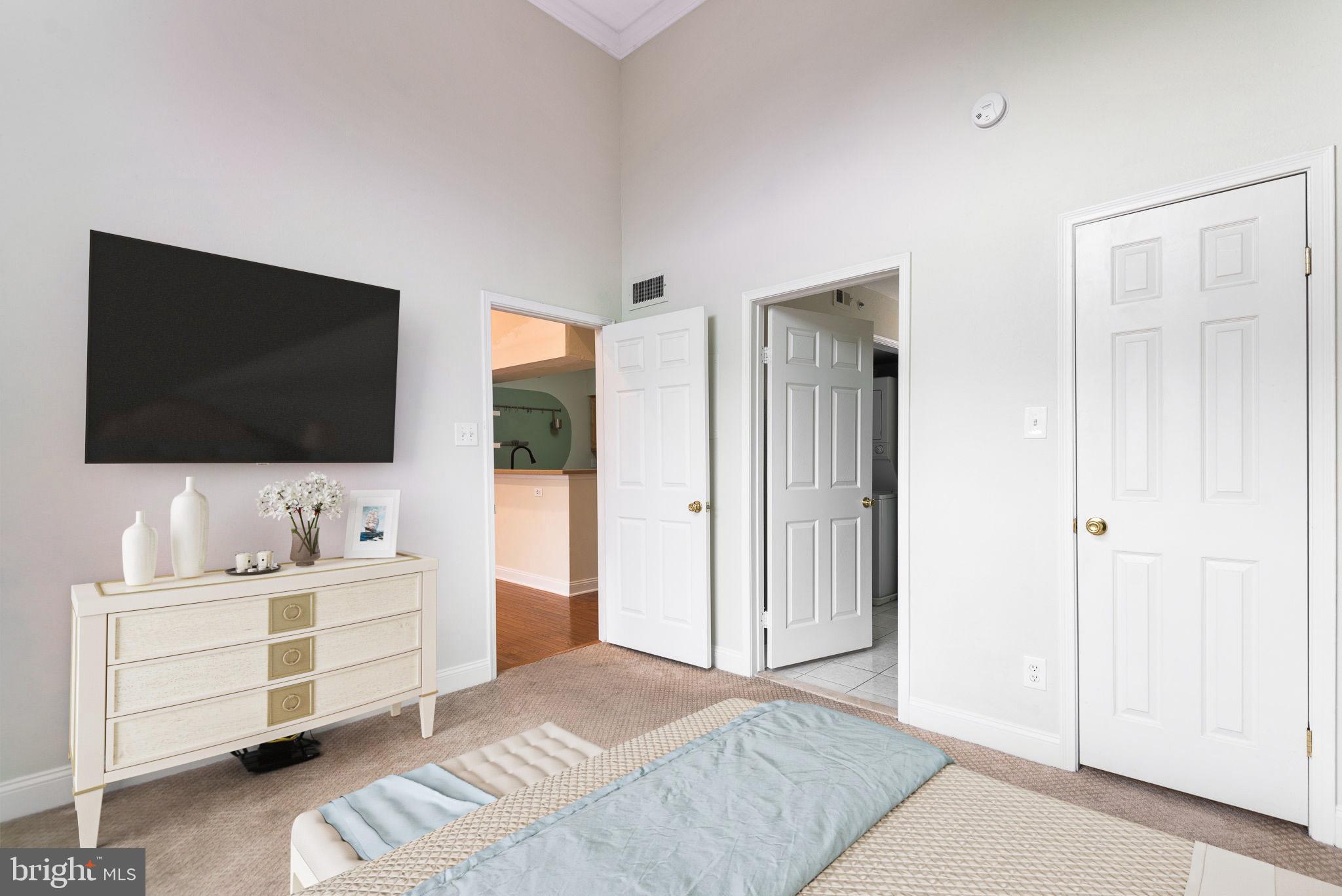 POINTE AT PARK CENTER - Residential