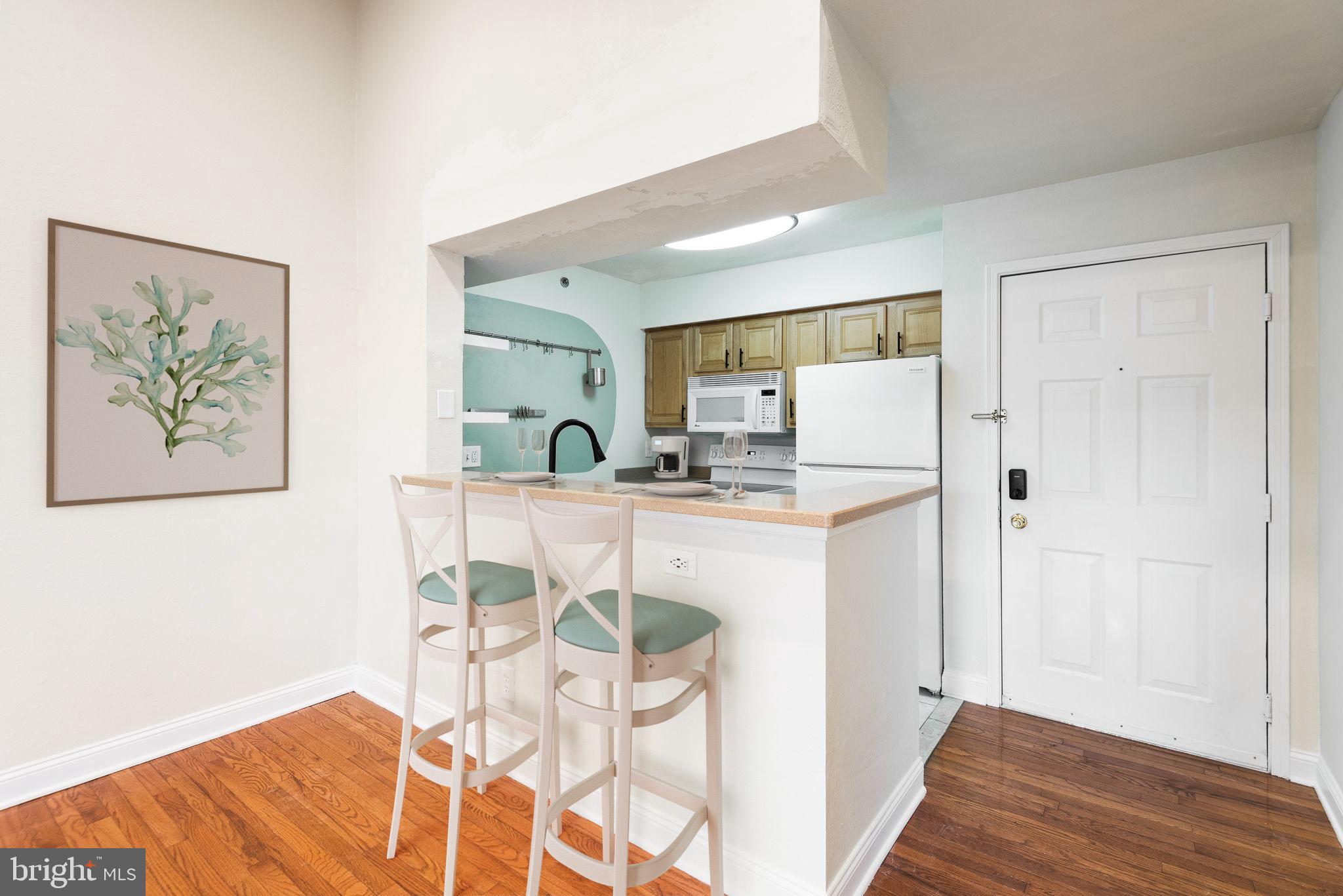 POINTE AT PARK CENTER - Residential