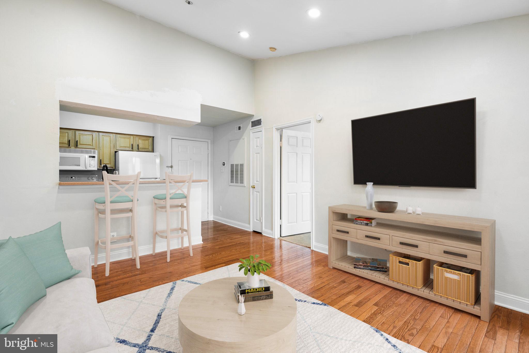 POINTE AT PARK CENTER - Residential