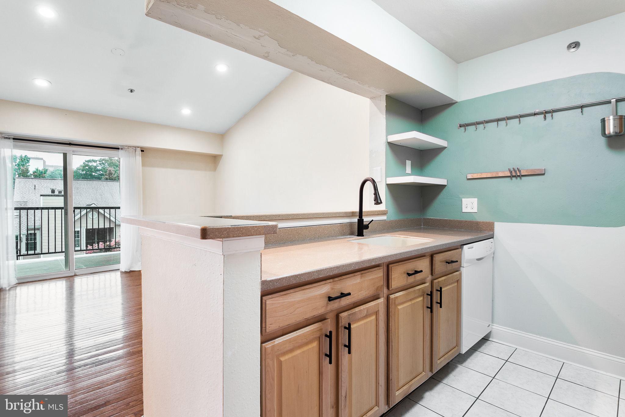 POINTE AT PARK CENTER - Residential