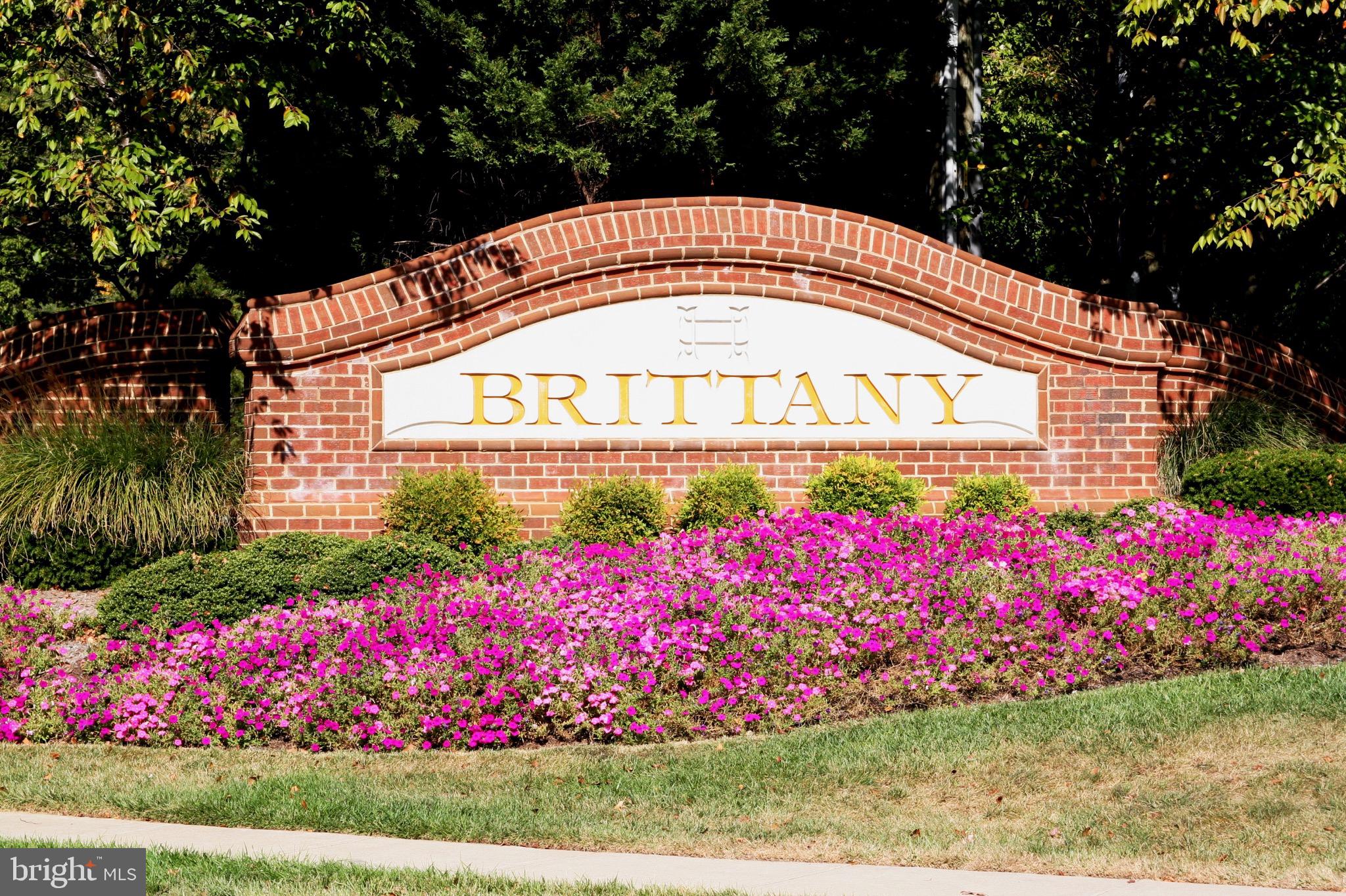 BRITTANY - Residential