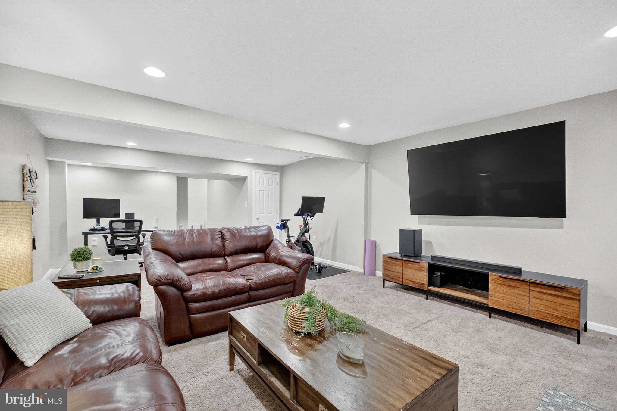 CAPETOWNE - Residential