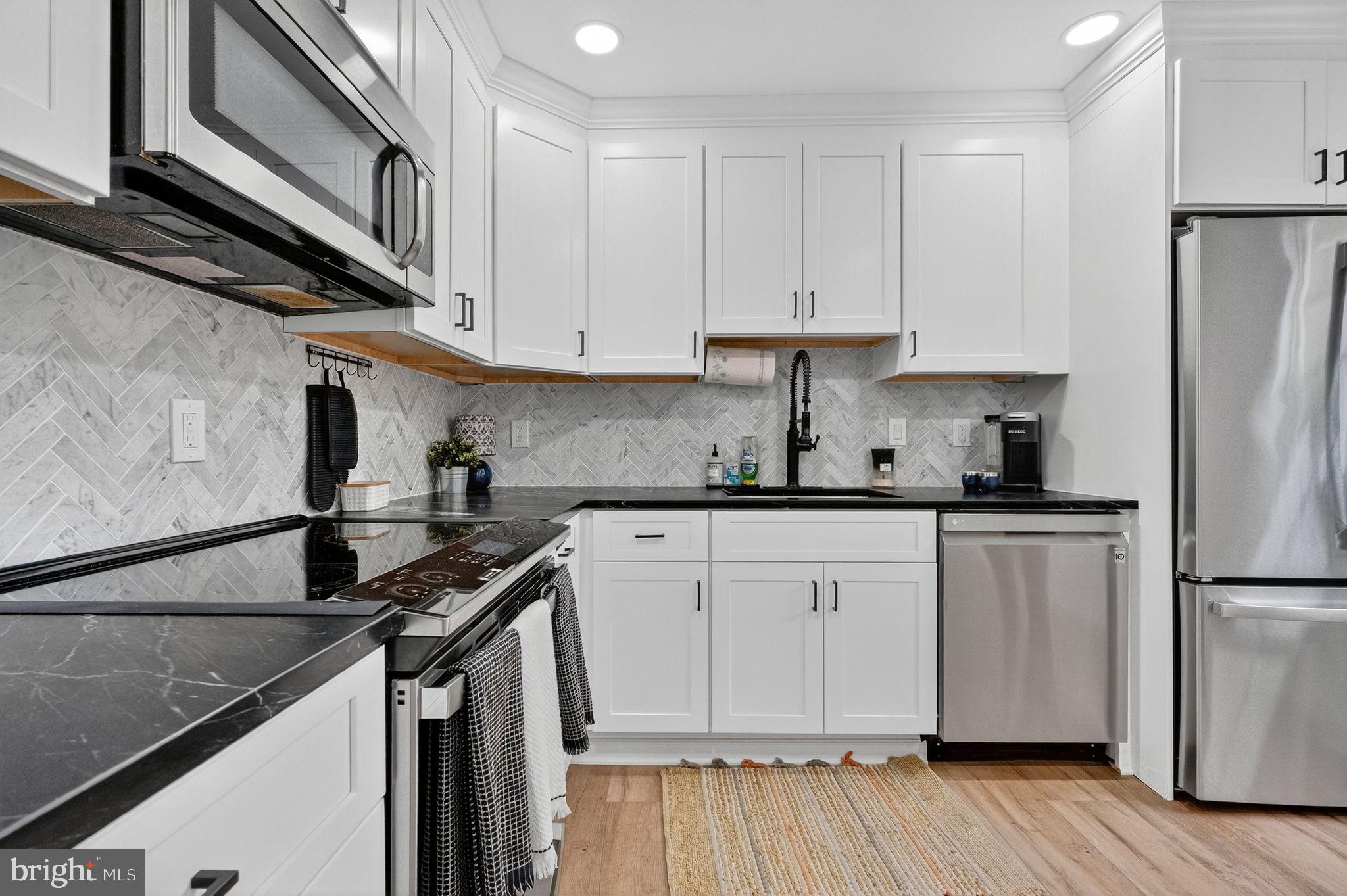 CAPETOWNE - Residential