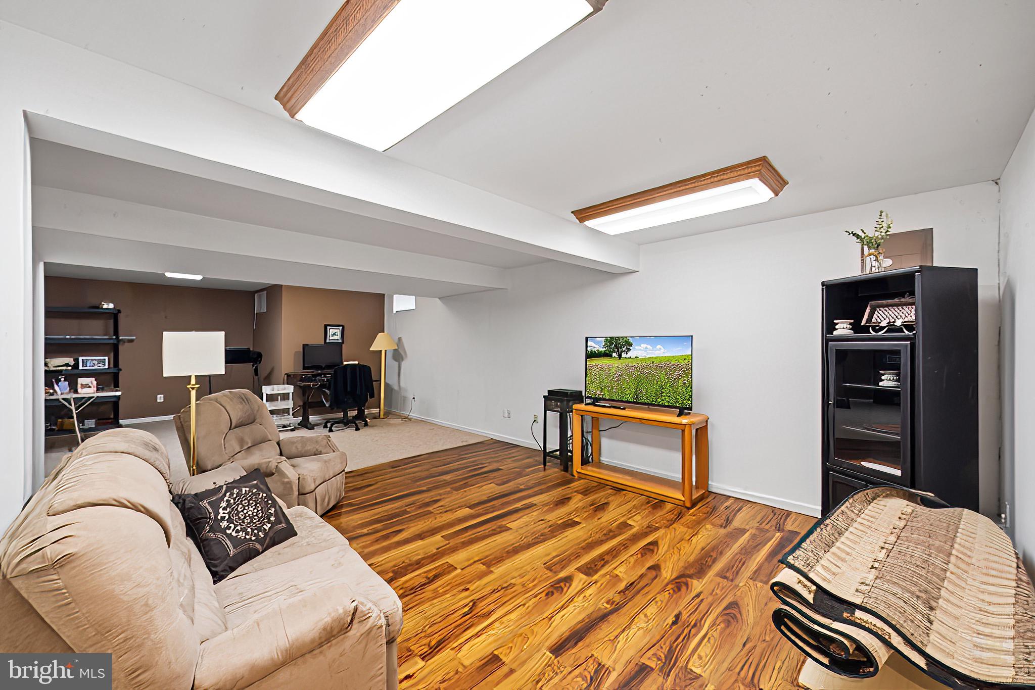 VALLEY VIEW ESTS - Residential