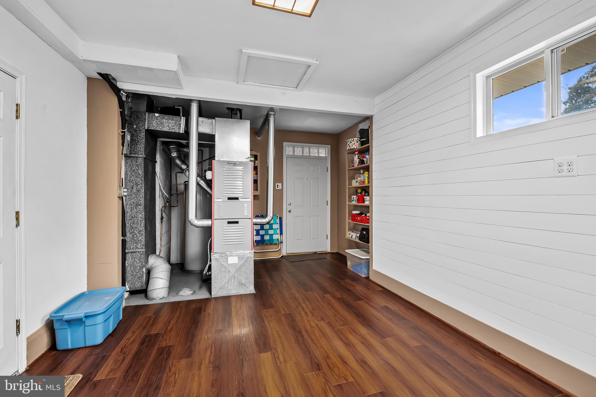 KNOLLWOOD - Residential