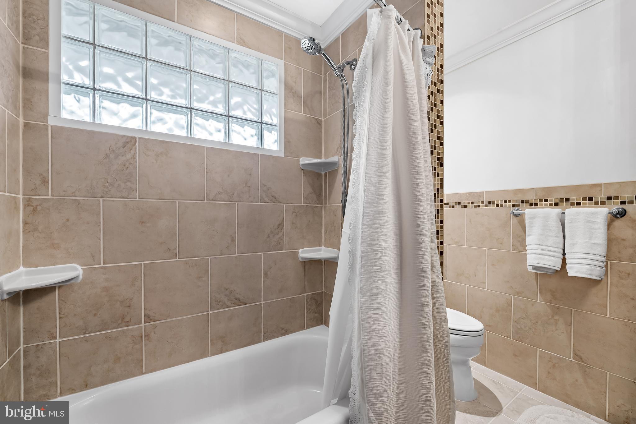 KNOLLWOOD - Residential