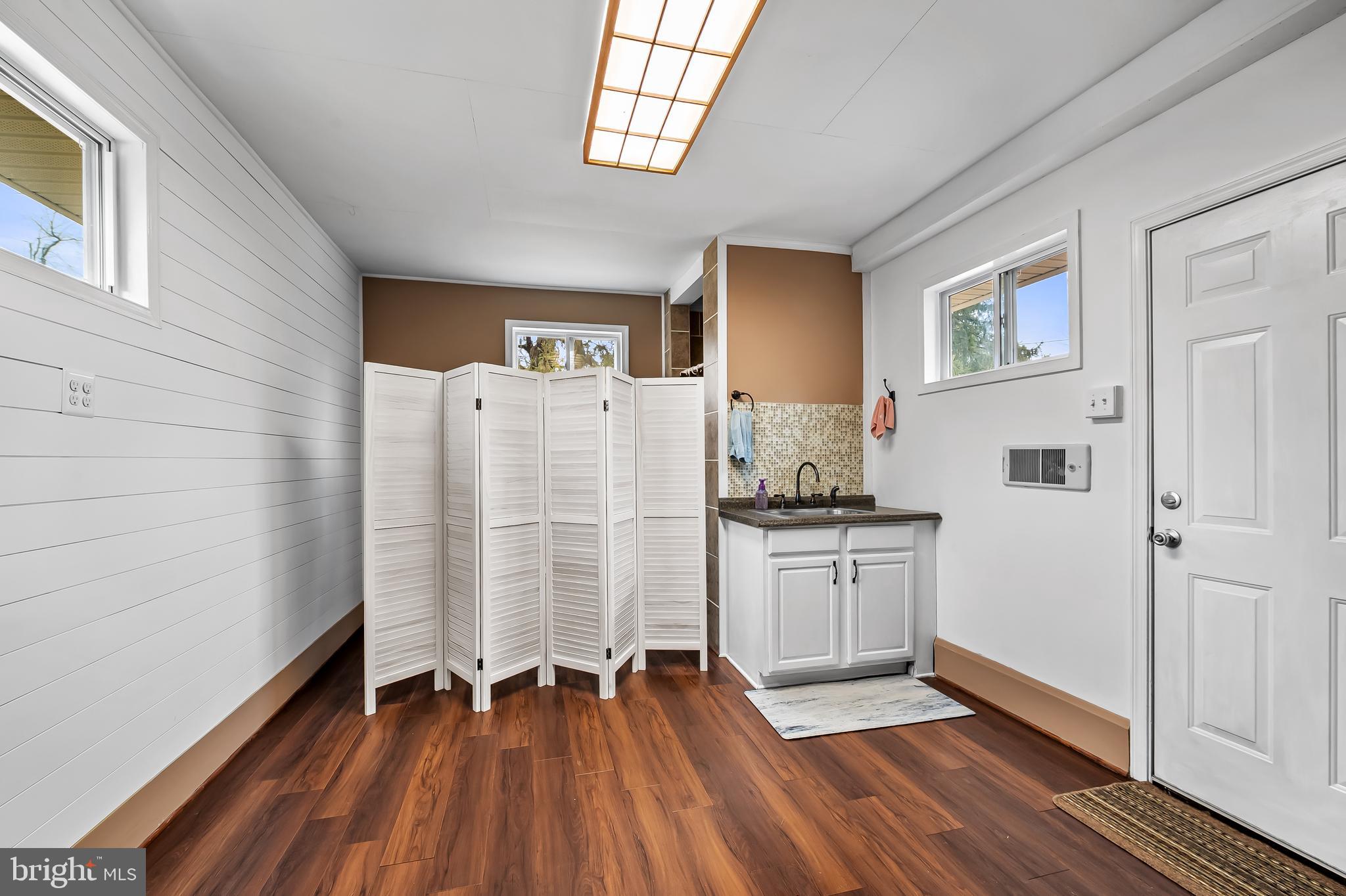 KNOLLWOOD - Residential