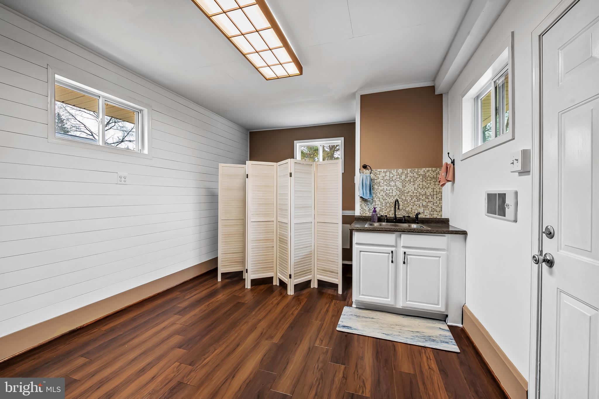 KNOLLWOOD - Residential