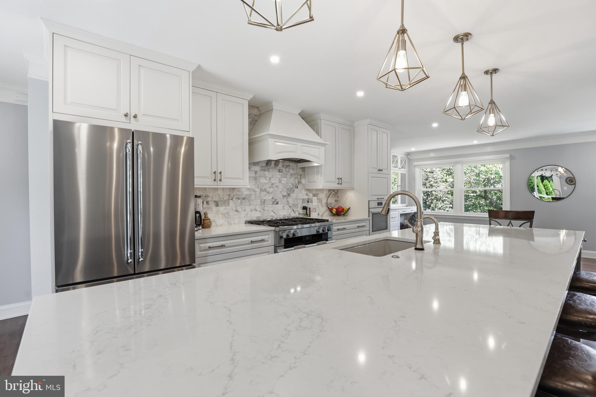 10106 NADINE DRIVE
