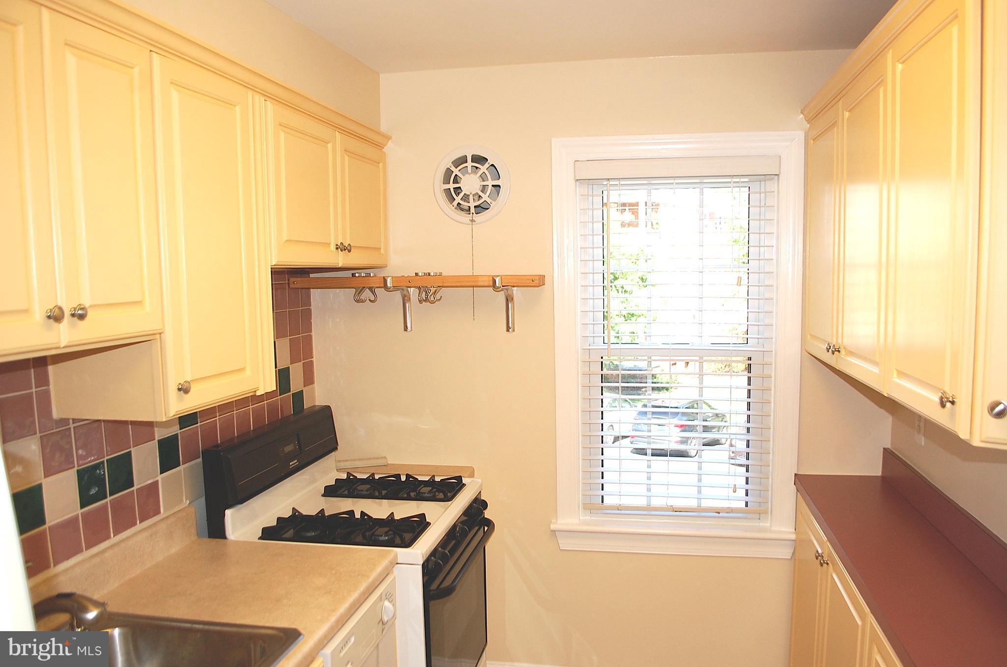 BELLE VIEW - Residential Lease