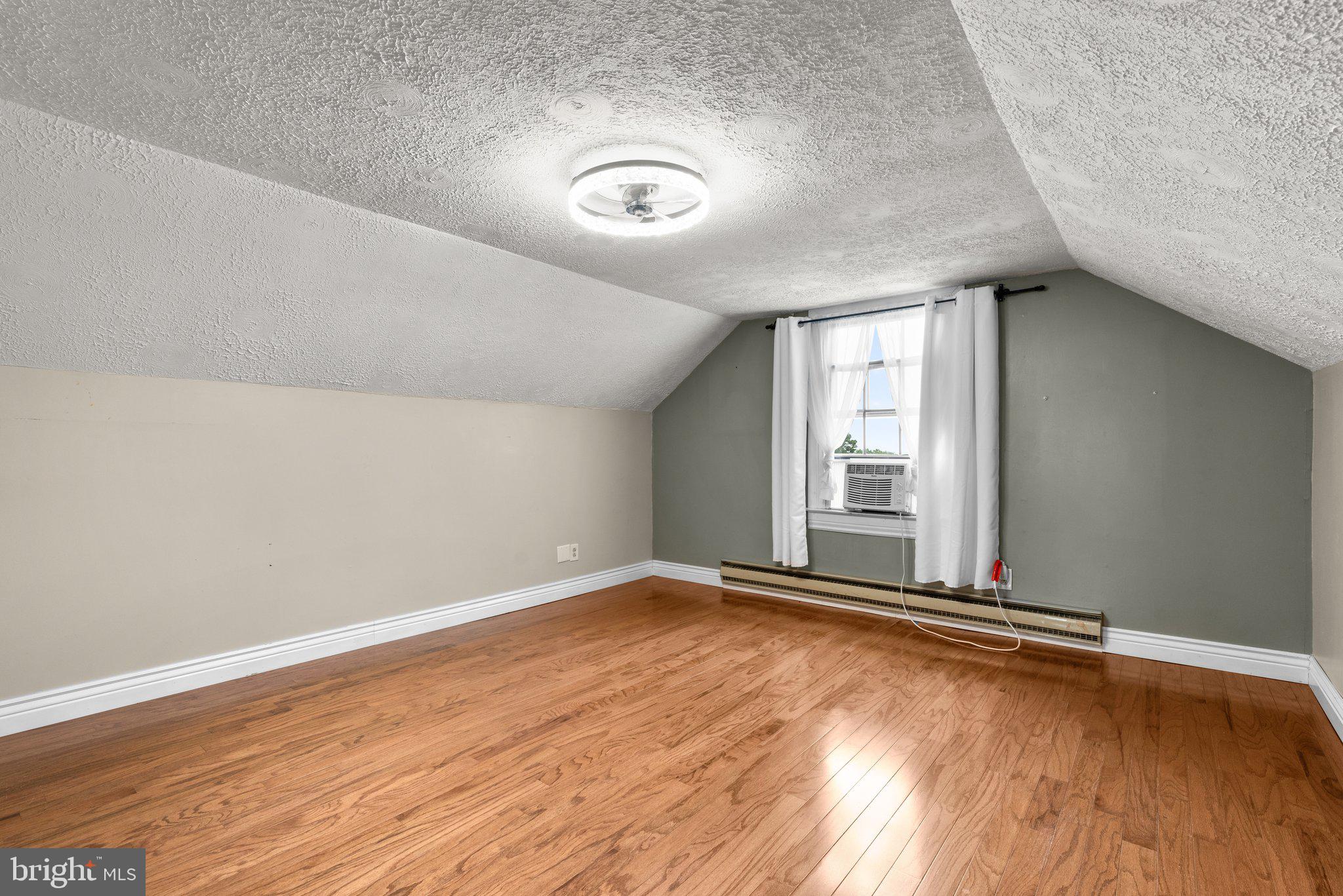 BALTIMORE HIGHLANDS - Residential