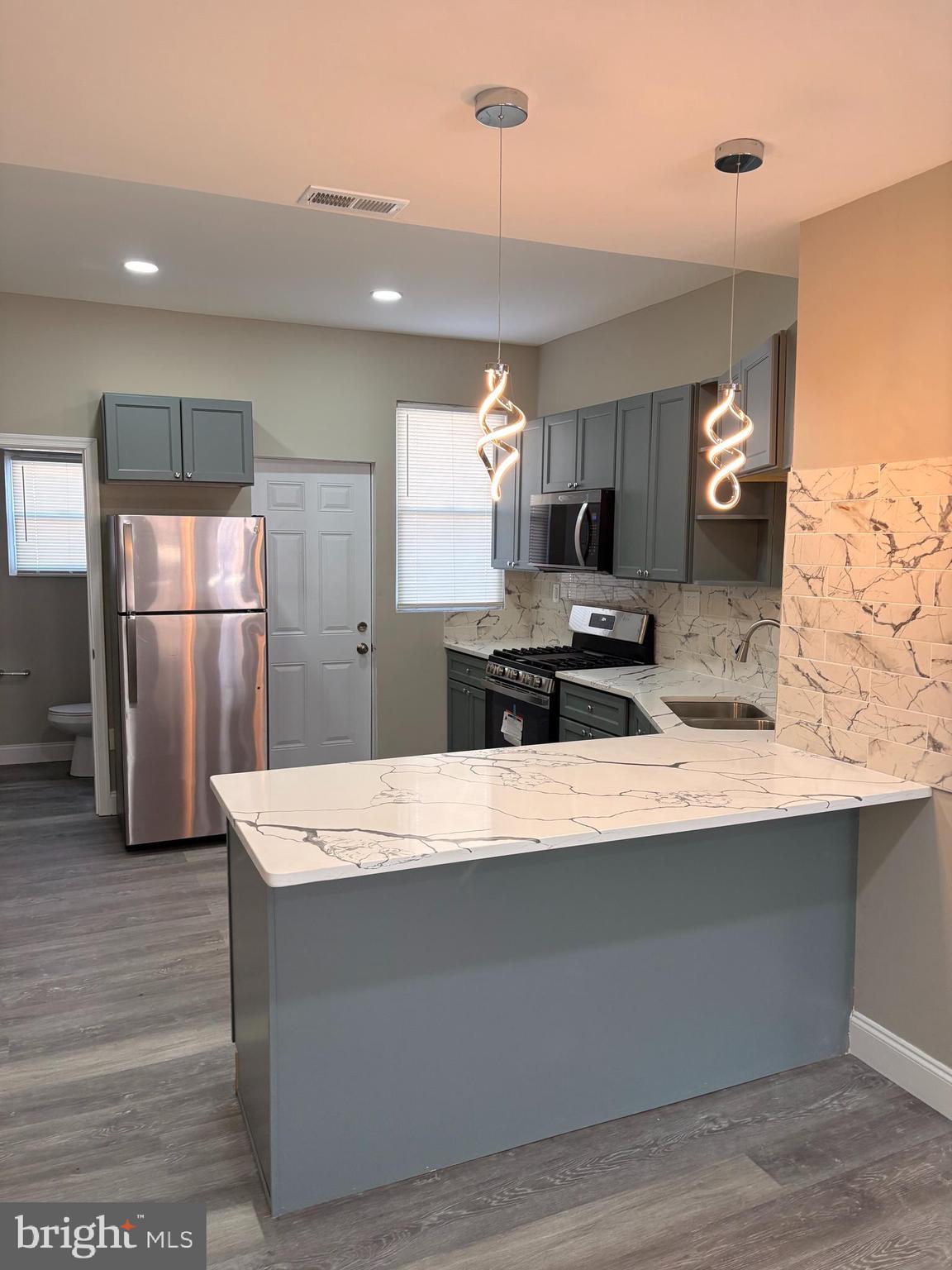 ROSEMONT - Residential