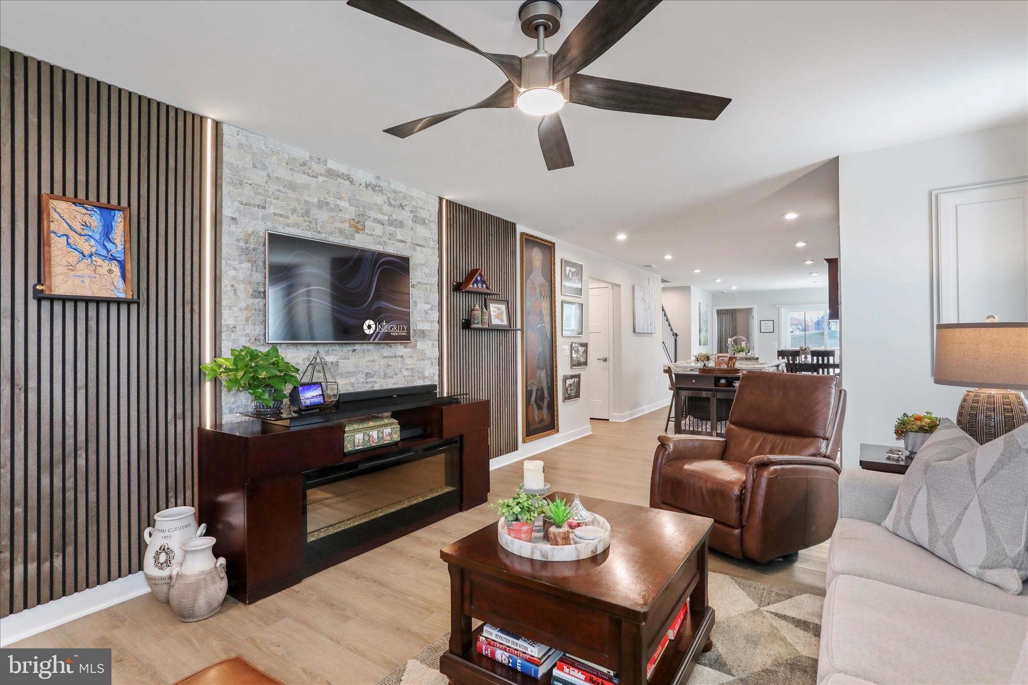 ARCADIA SPRINGS - Residential