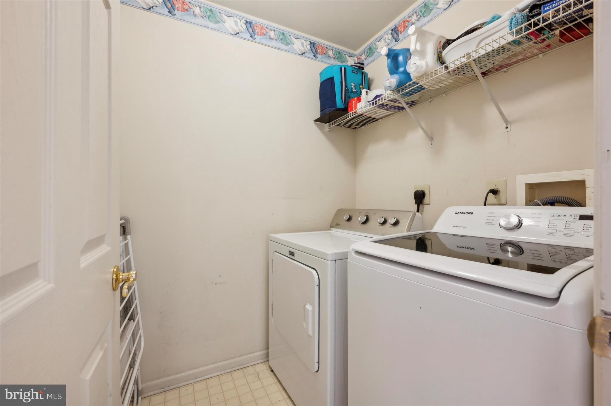 HAMPTON GREEN - Residential