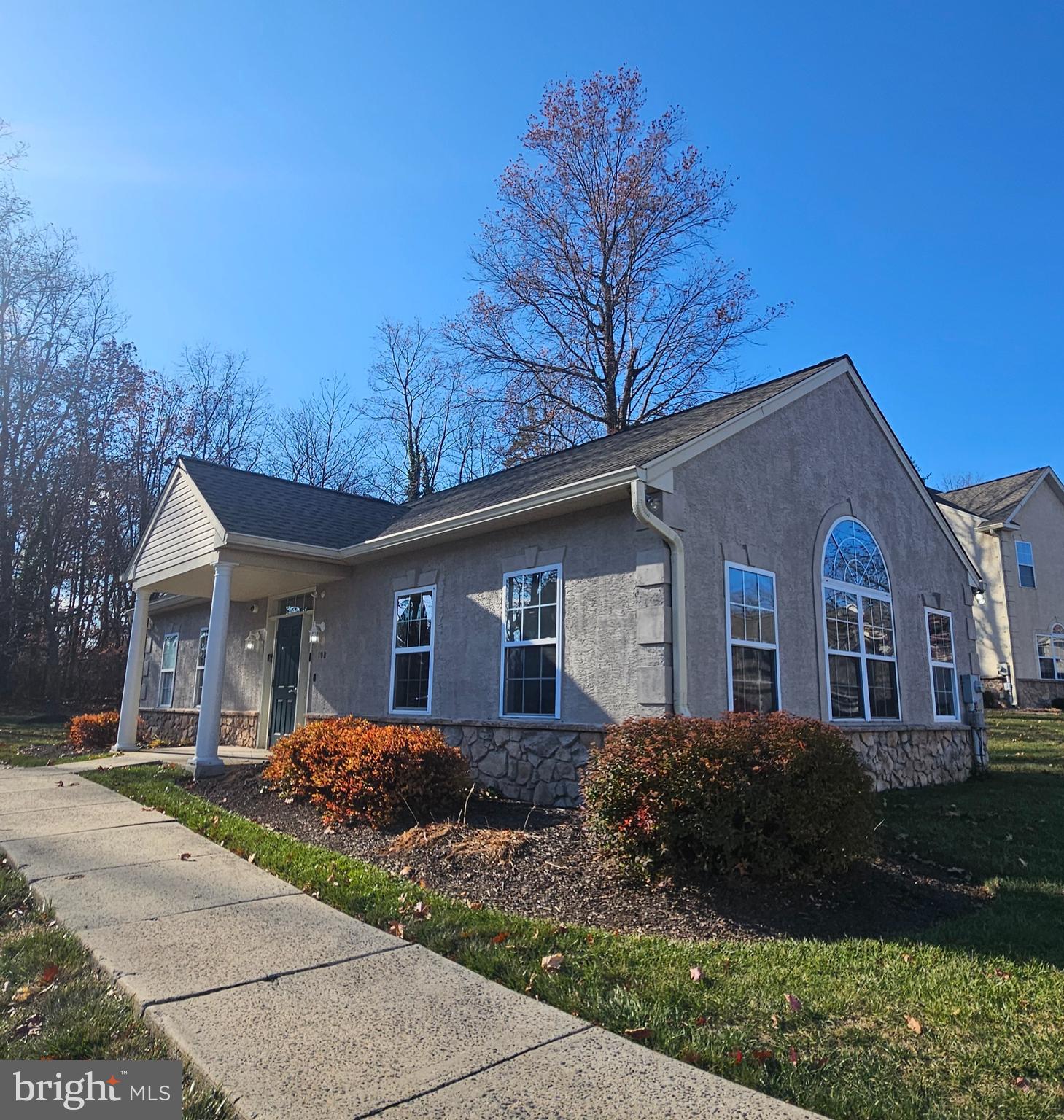 HAMPTON GREEN - Residential