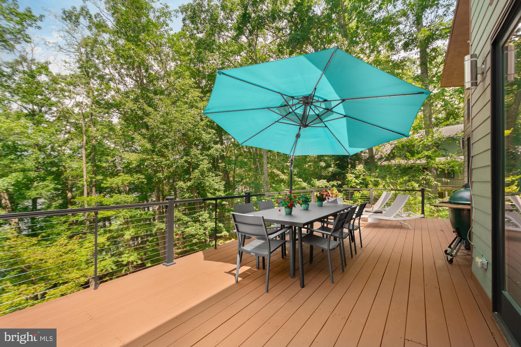 1589 LAKE SHORE DRIVE
