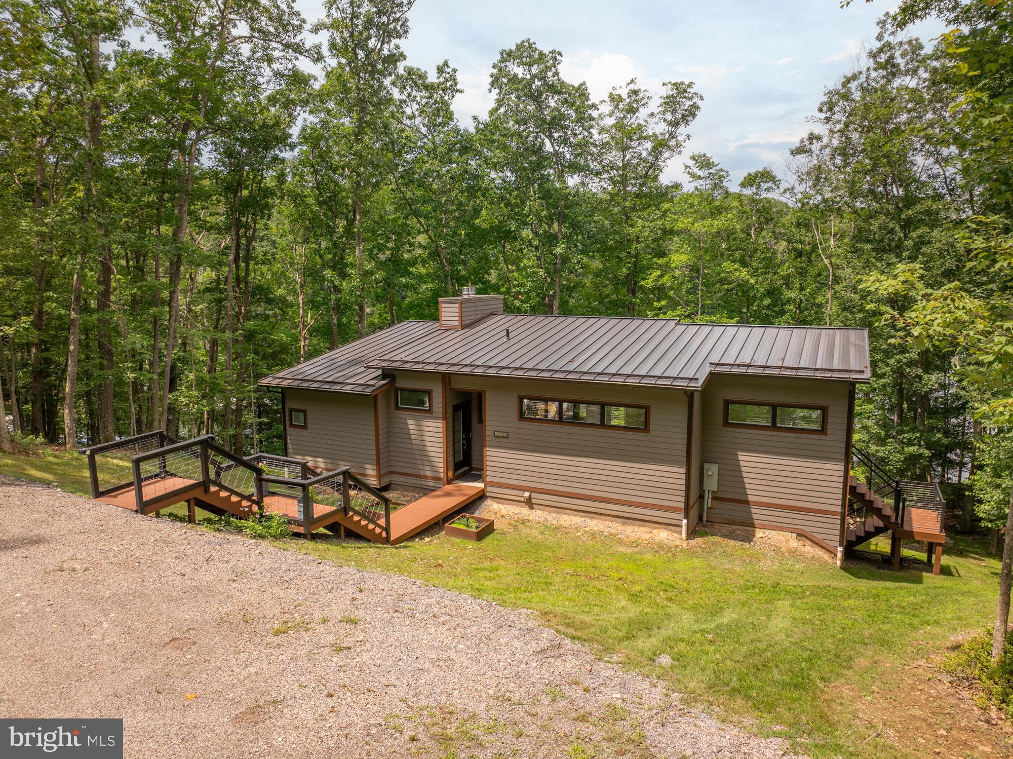 LAKE SHORE DRIVE - Residential