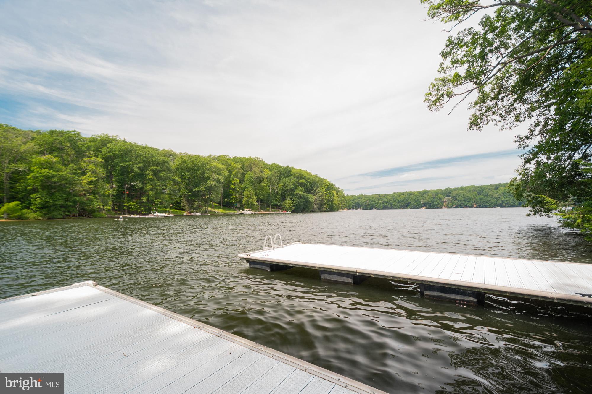 LAKE SHORE DRIVE - Residential
