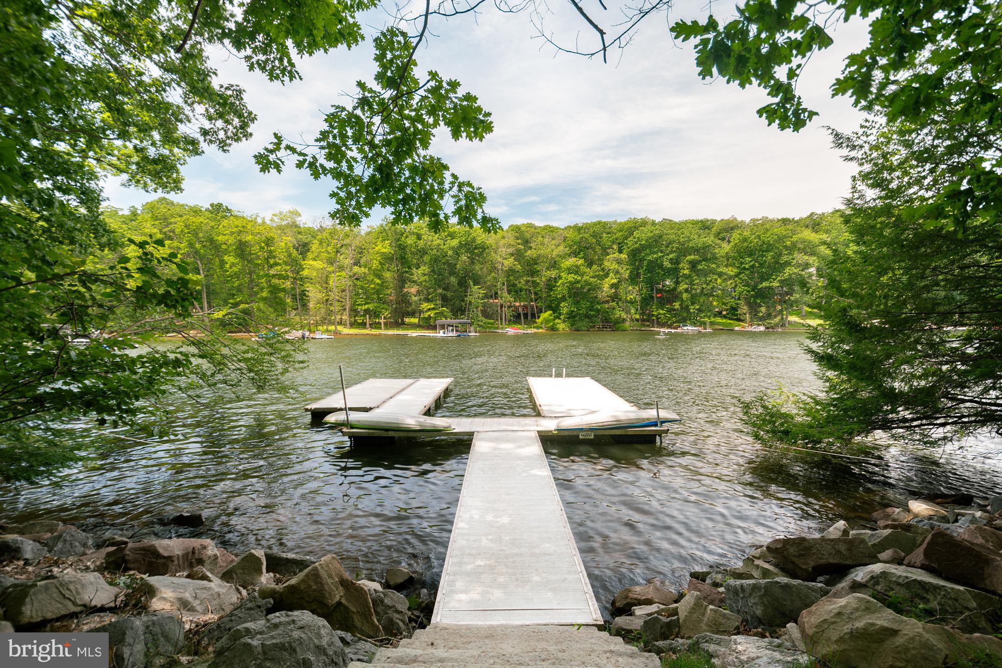 LAKE SHORE DRIVE - Residential