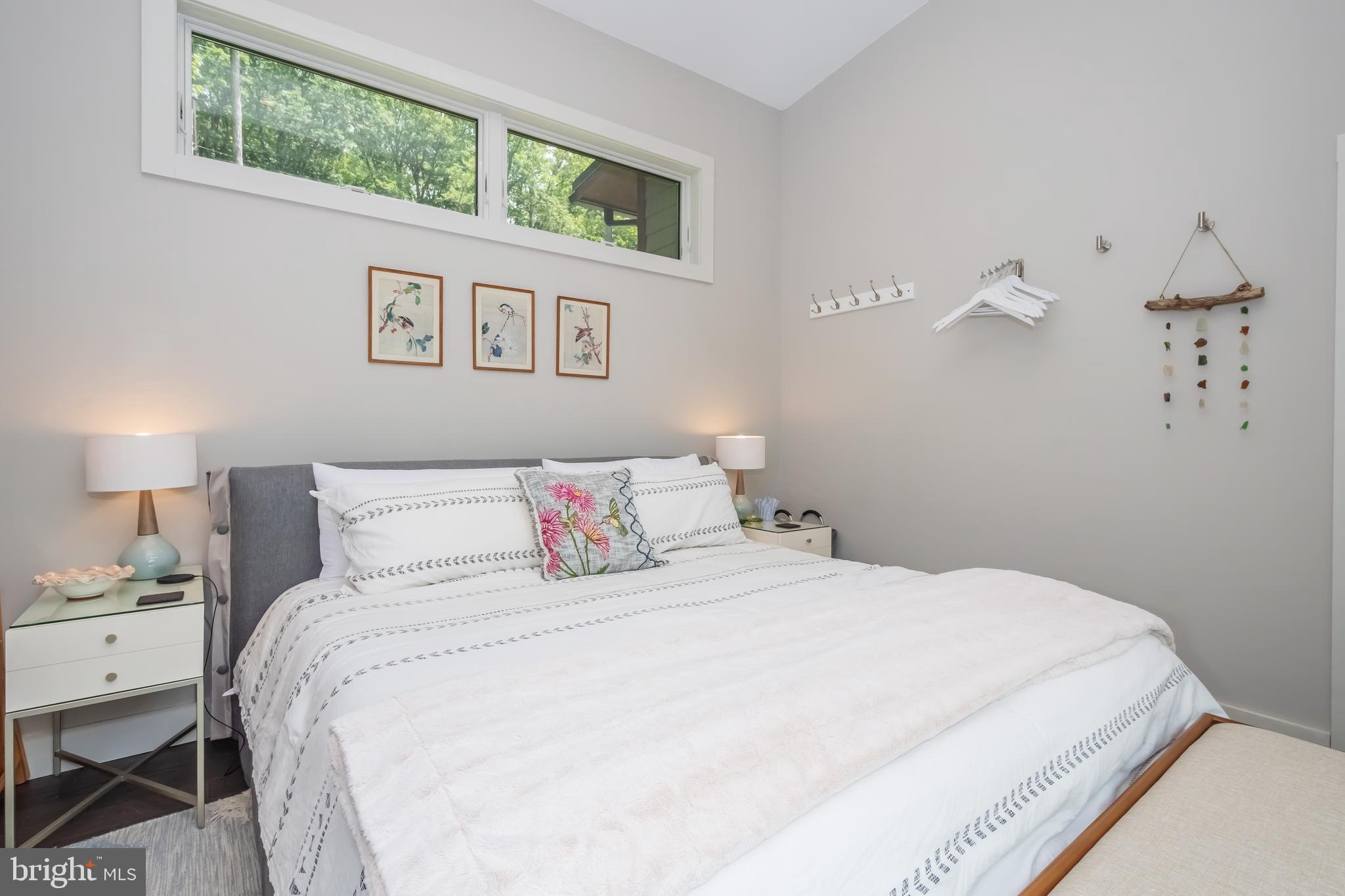 LAKE SHORE DRIVE - Residential