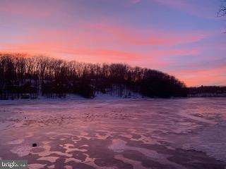 LAKE SHORE DRIVE - Residential