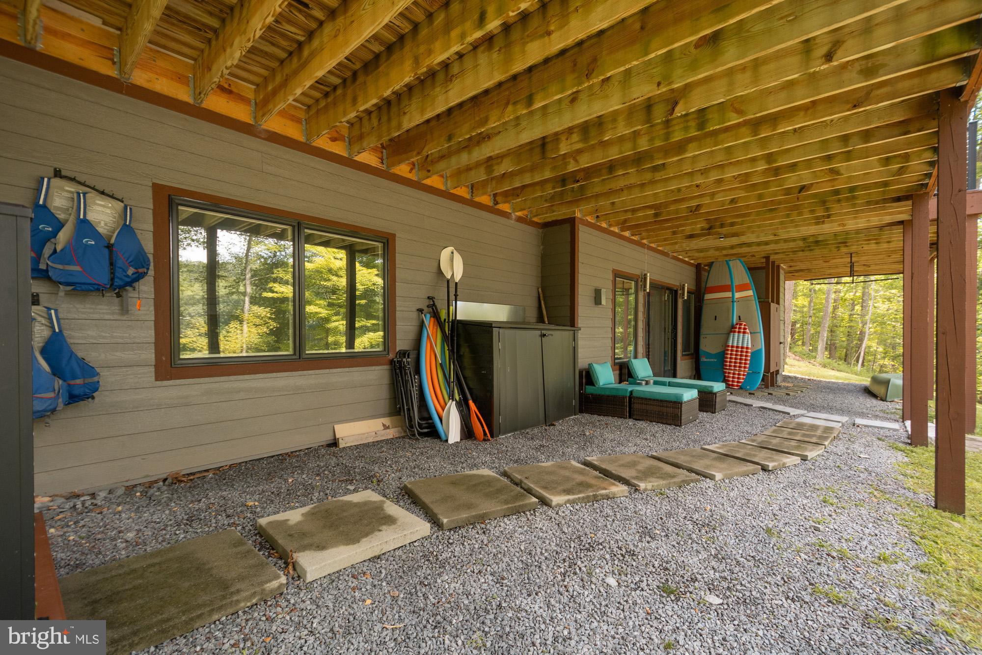 LAKE SHORE DRIVE - Residential