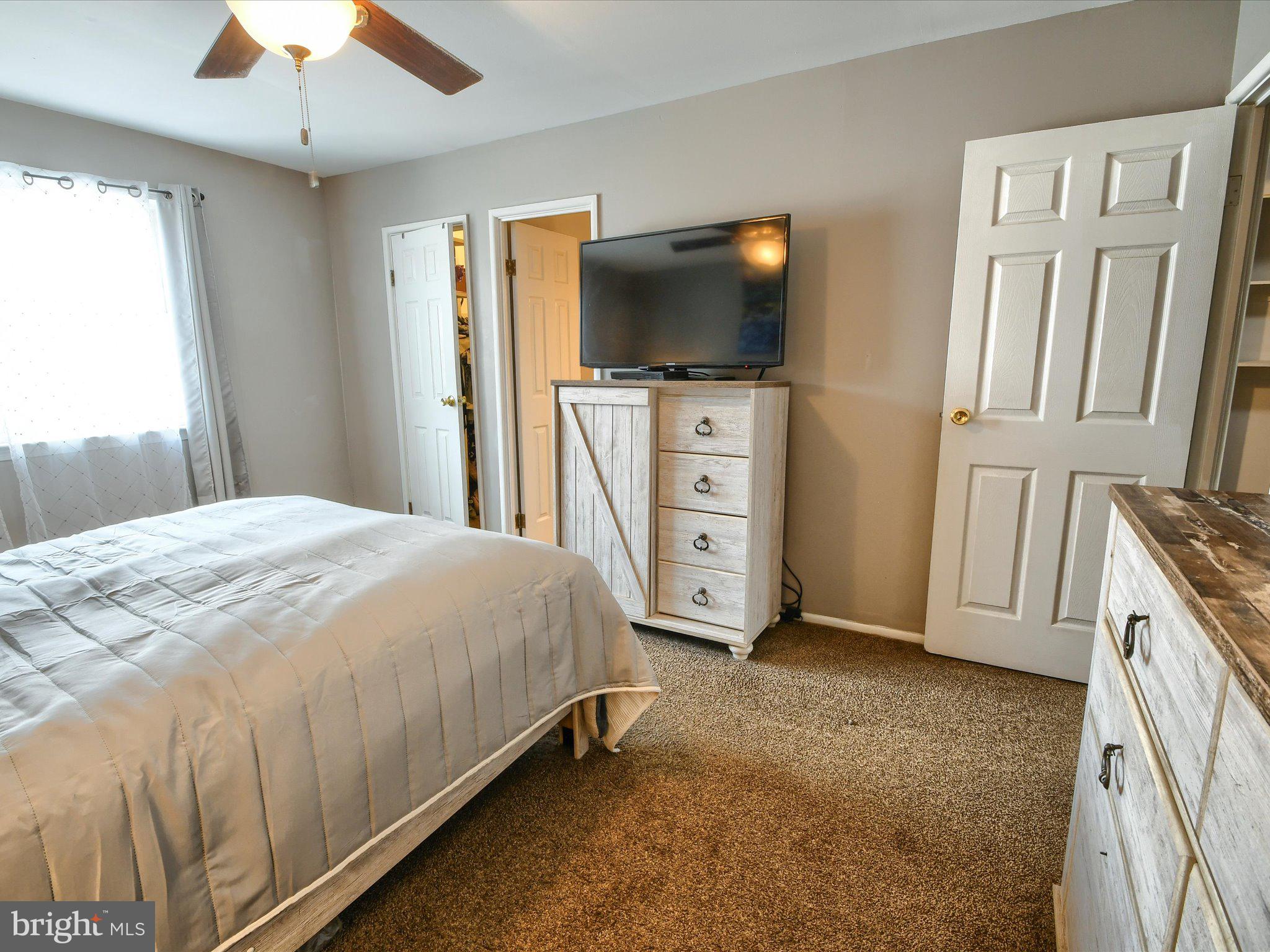 COLONIAL VIL - Residential