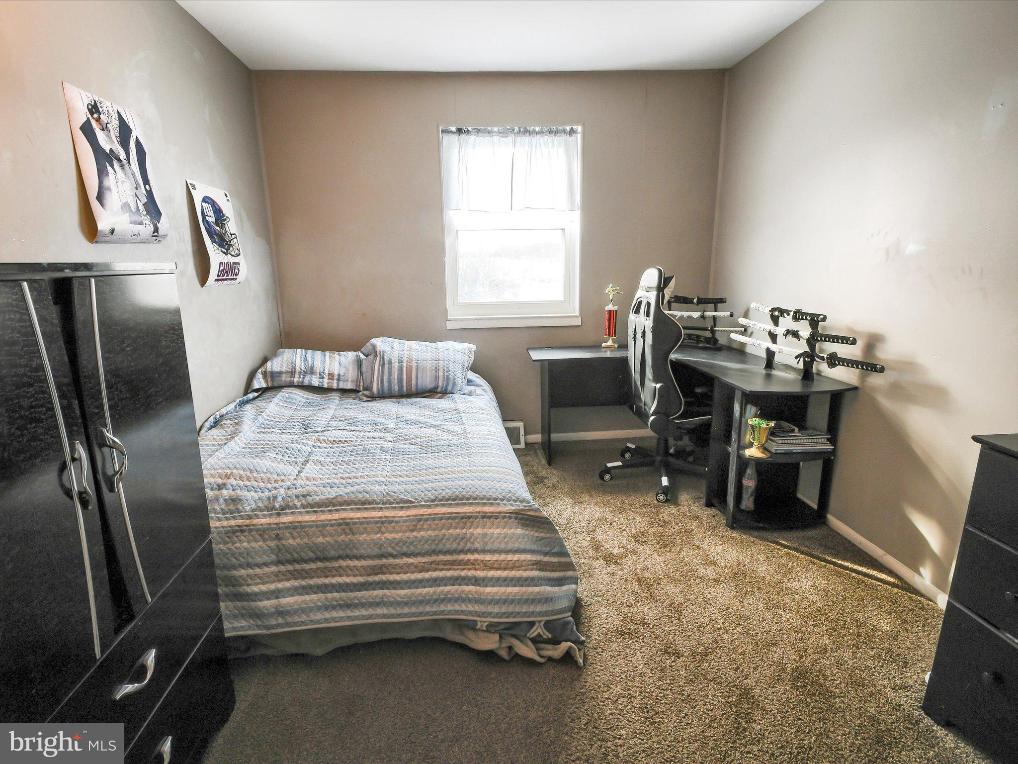 COLONIAL VIL - Residential