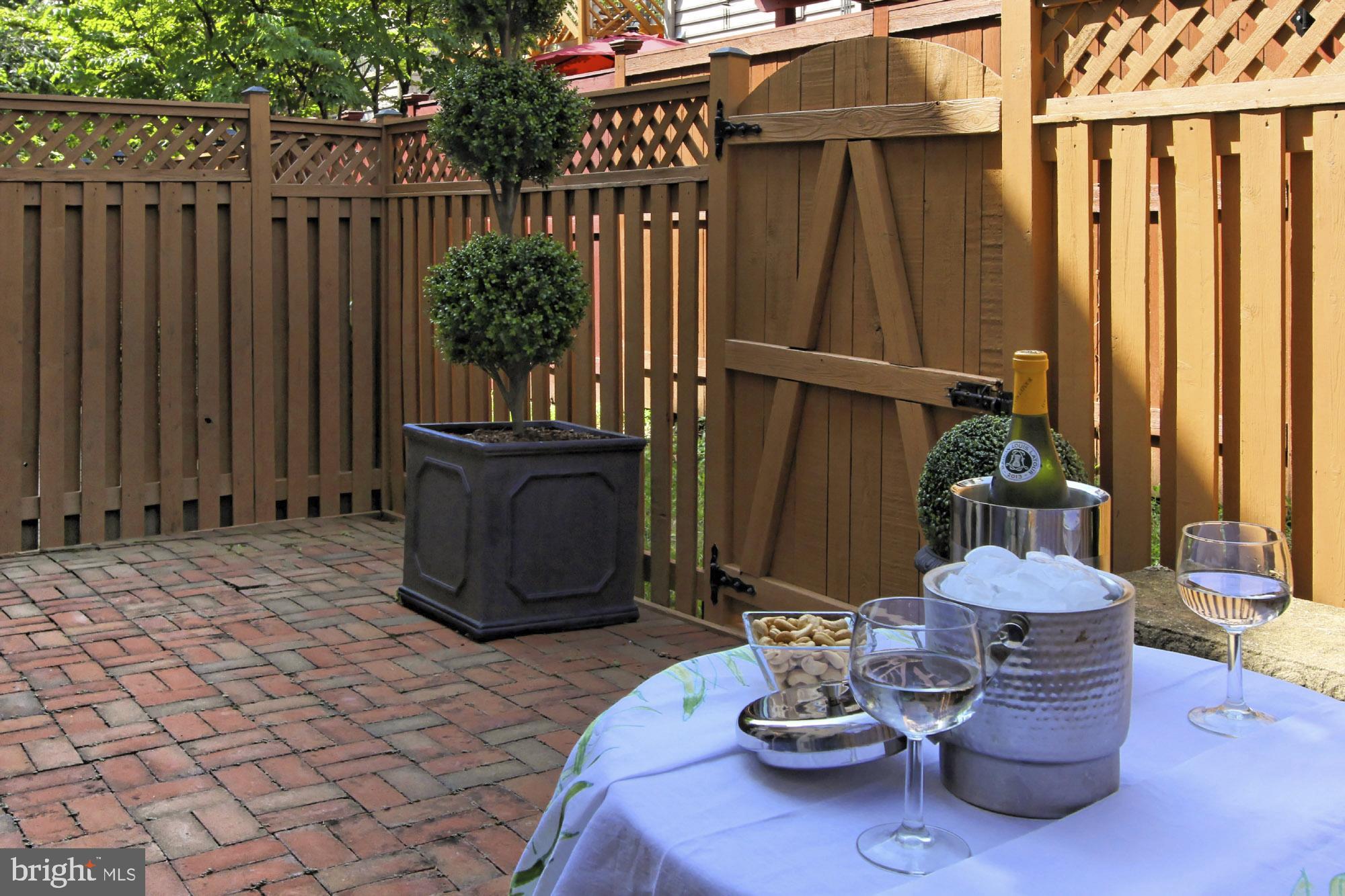 CAMERON STATION - Residential Lease