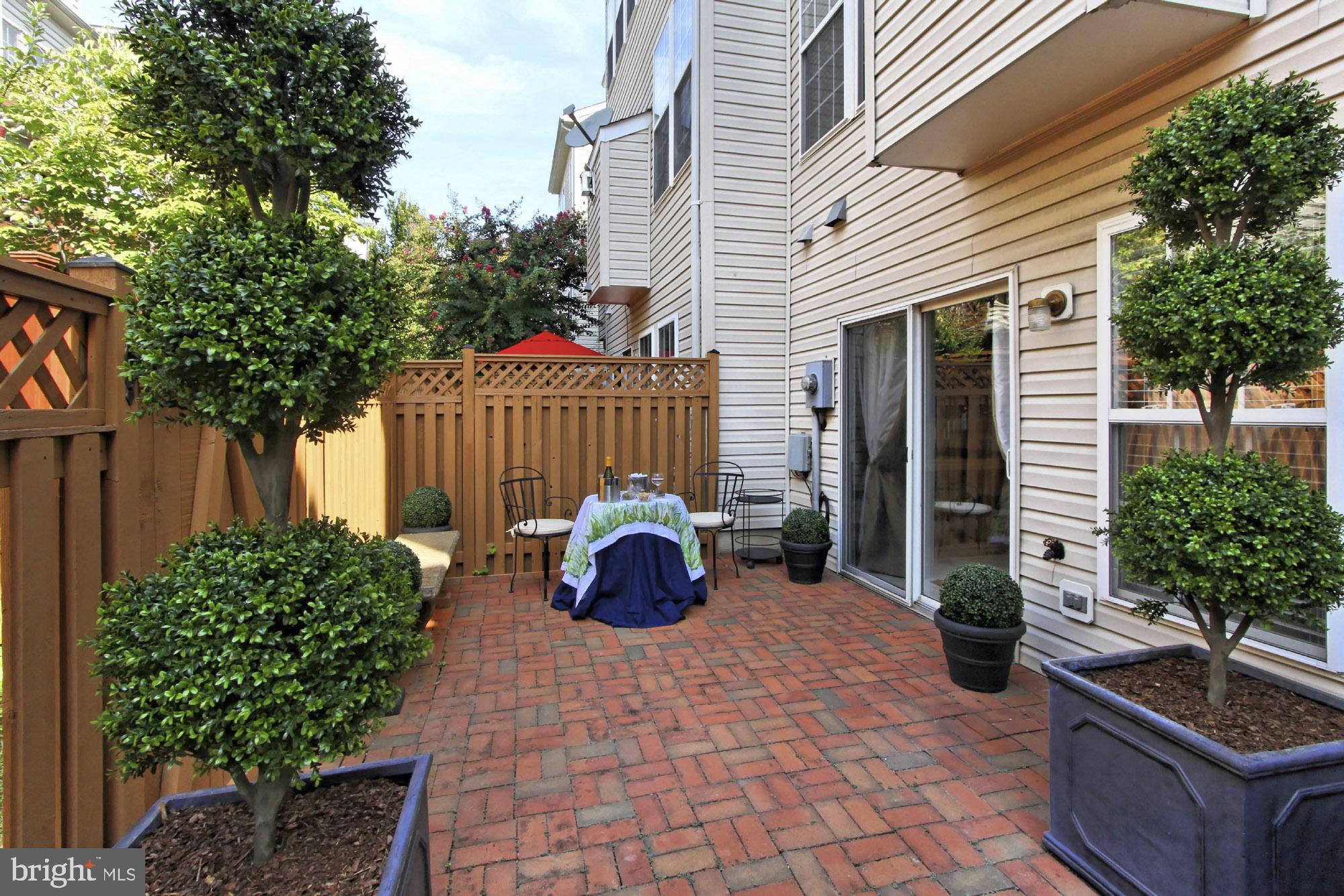 CAMERON STATION - Residential Lease