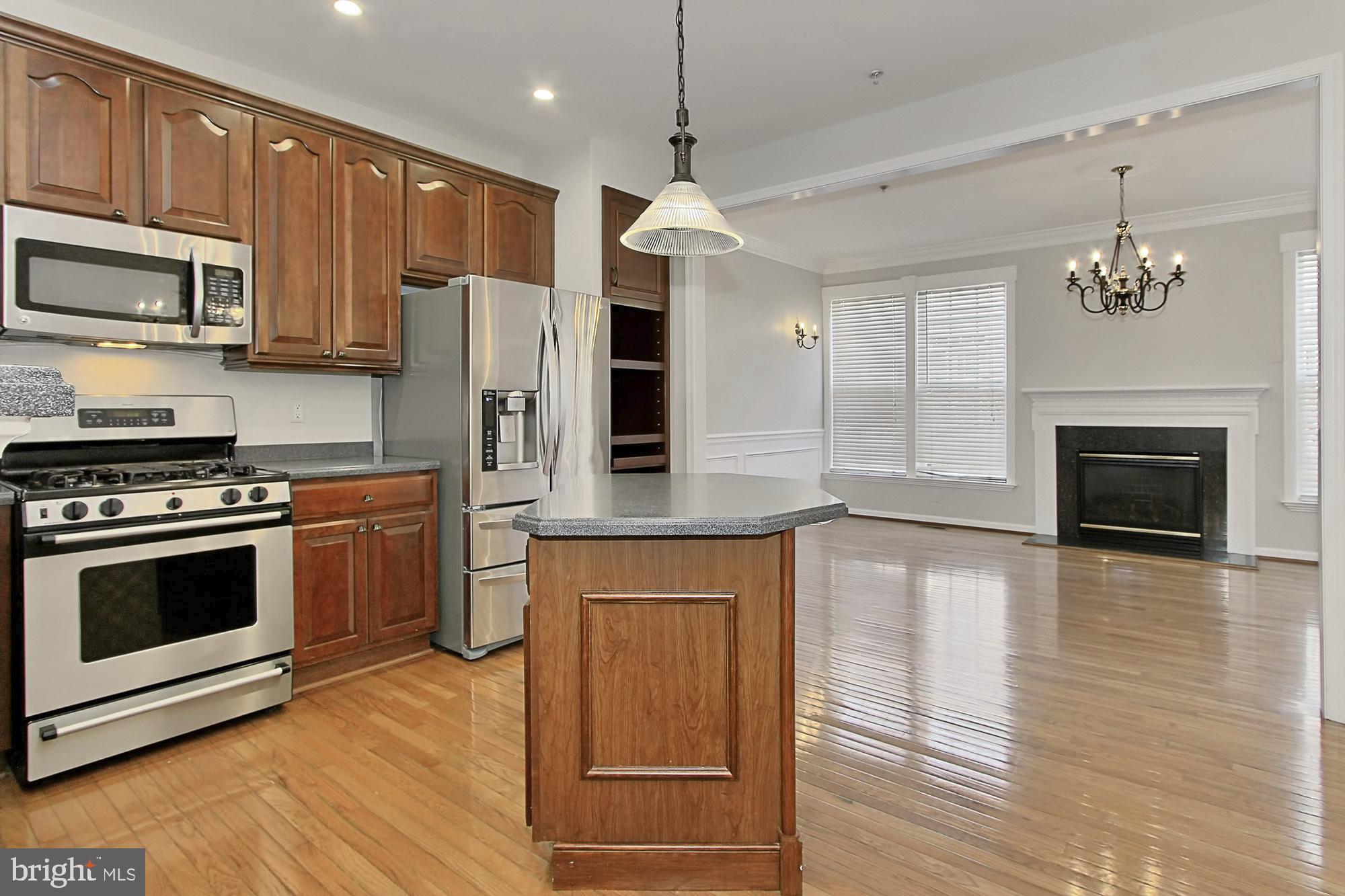 CAMERON STATION - Residential Lease