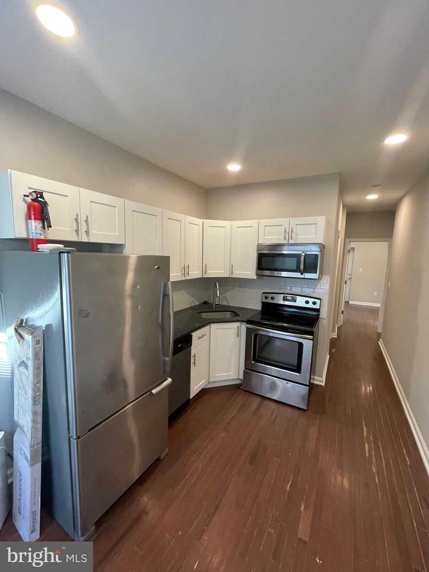 AVAILABLE NOW!

We have a bi-level 2 bedroom, 2 bath first floor duplex apartment available for move-in!  This remodeled apartment offers a modern kitchen, w/d in unit, private backyard, hardwood floors & More! Schedule your showing today! 

Local Attractions Just Minutes Away! Crime & Punishment; 2637 Brew; RyeBrew; Otto's Taproom; Hops; Chez Novak's; Spot Burger; Pizza Dad's; Green Eggs Cafe; Steelworks Cross-Fit gym; Yoga & Movement Sanctuary; Brewerytown Beats; Brewerytown Spin

HALF MONTH MONTH FREE CREDIT WITH A 12 MONTH LEASE!