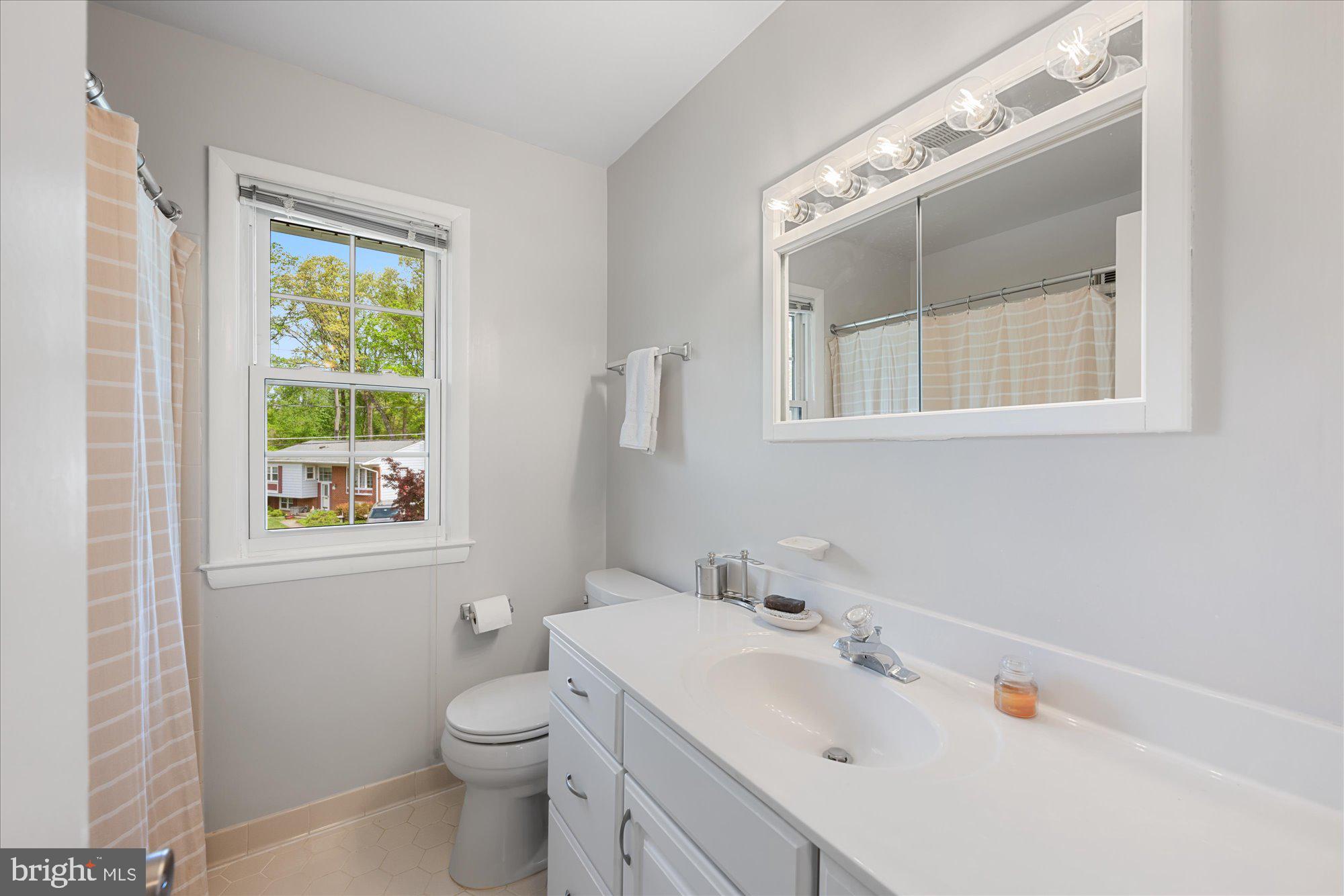 STONEWALL MANOR - Residential