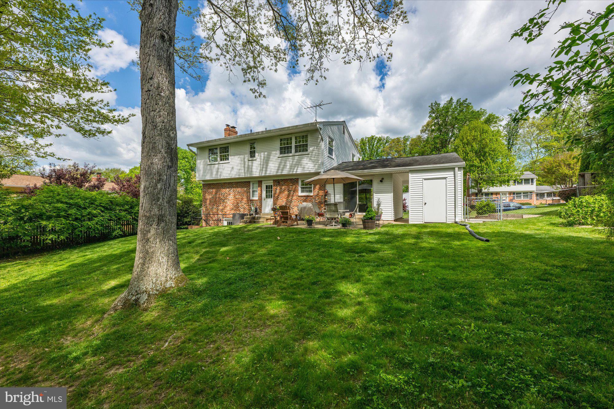 STONEWALL MANOR - Residential