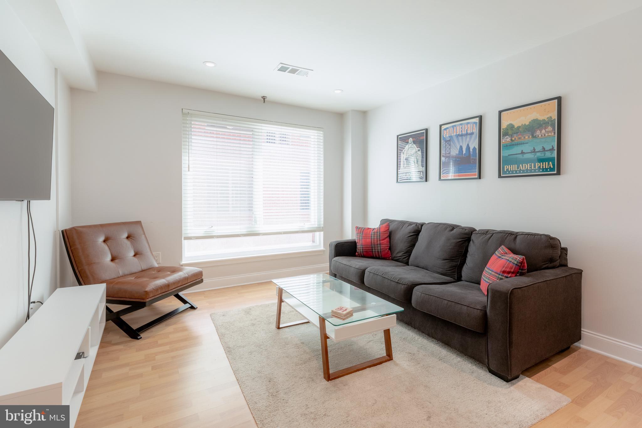 130 N BREAD STREET 36 218