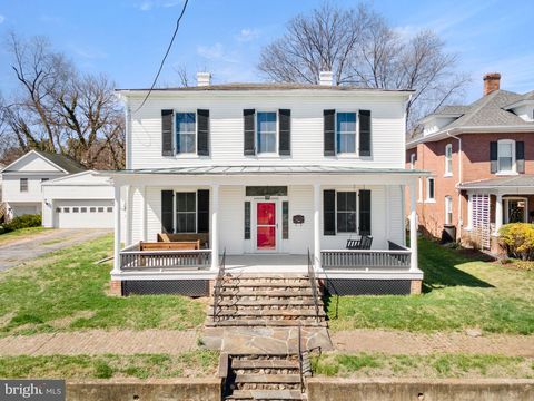 316 S MUHLENBERG STREET WOODSTOCK VA 22664