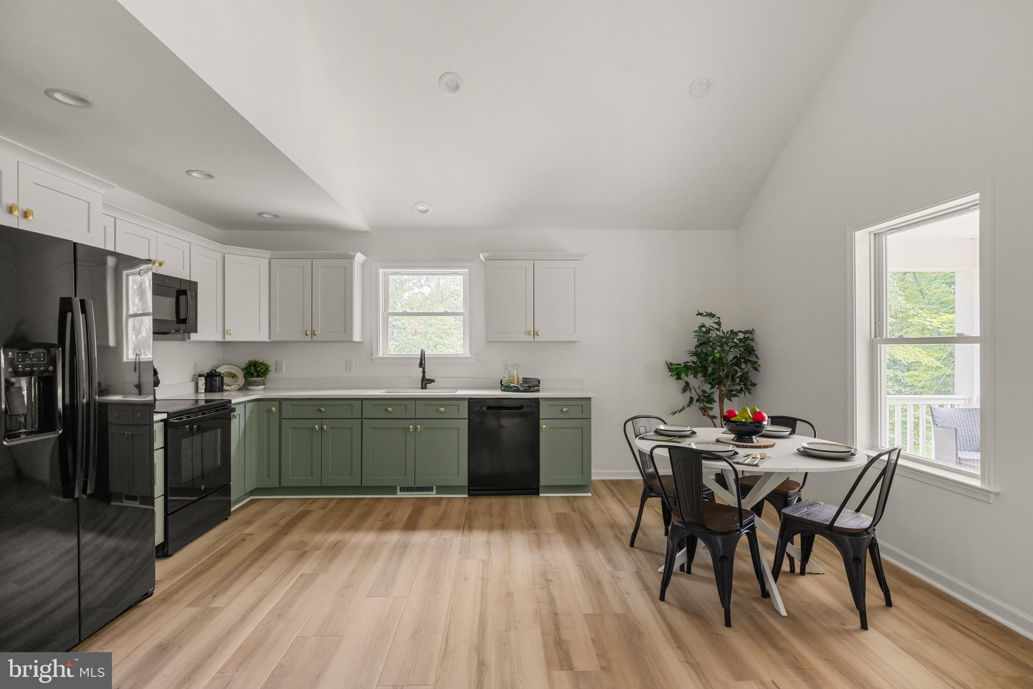 SHANNONDALE - Residential