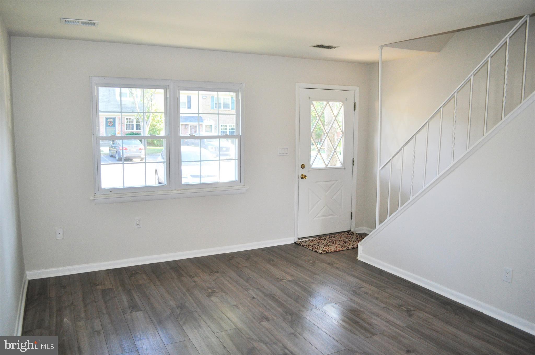 SUSSEX SQUARE CONDO - Residential