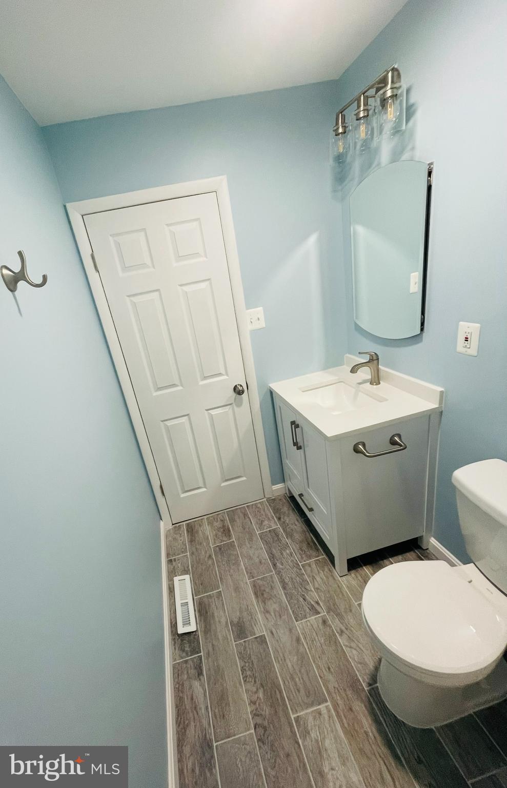 SUSSEX SQUARE CONDO - Residential