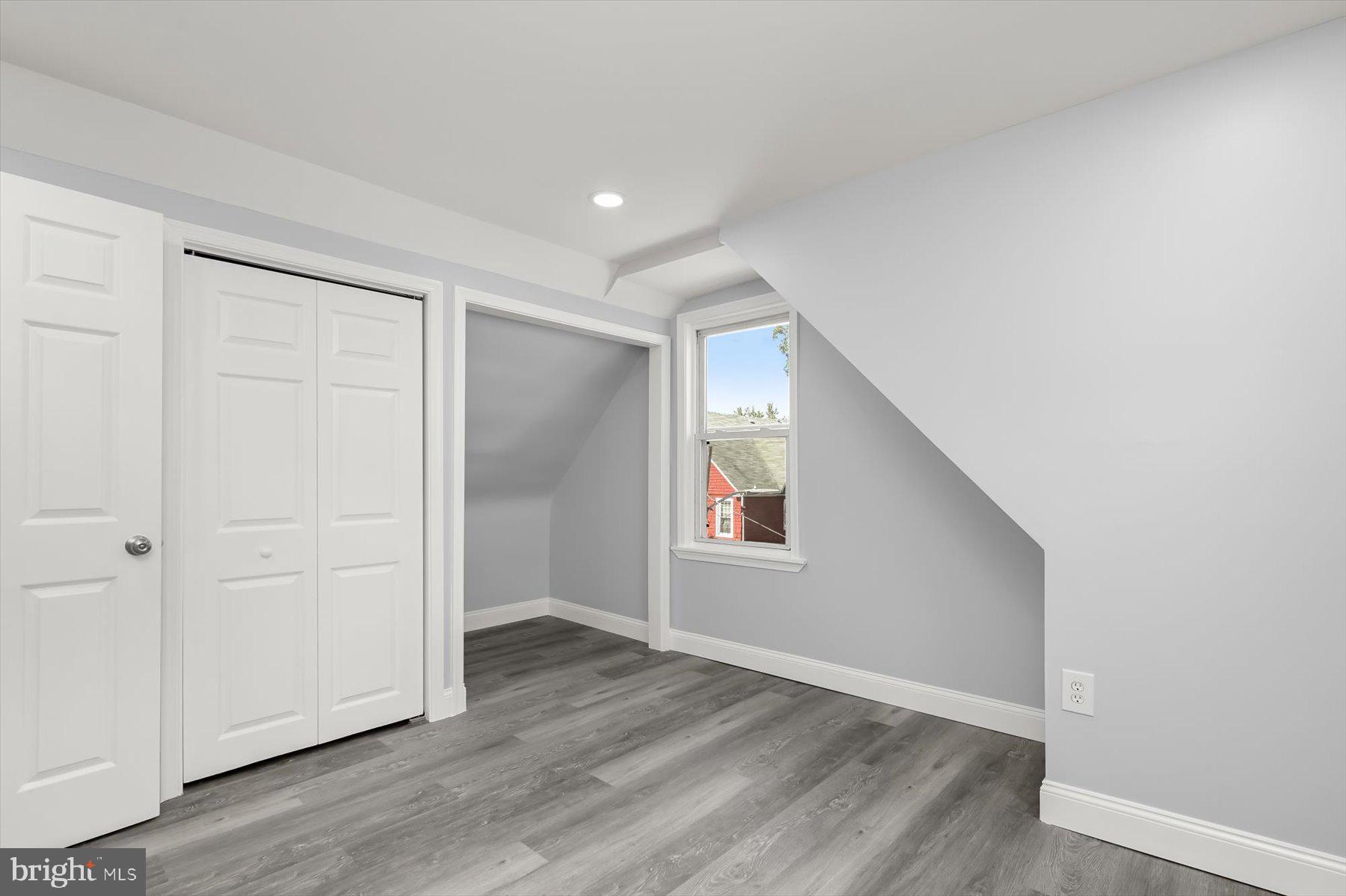 ARLINGTON - Residential