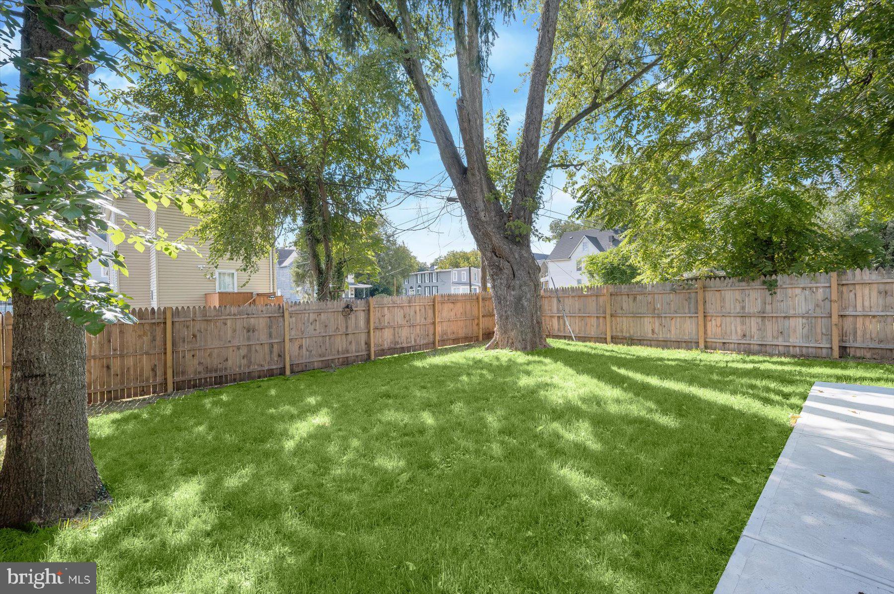 ARLINGTON - Residential