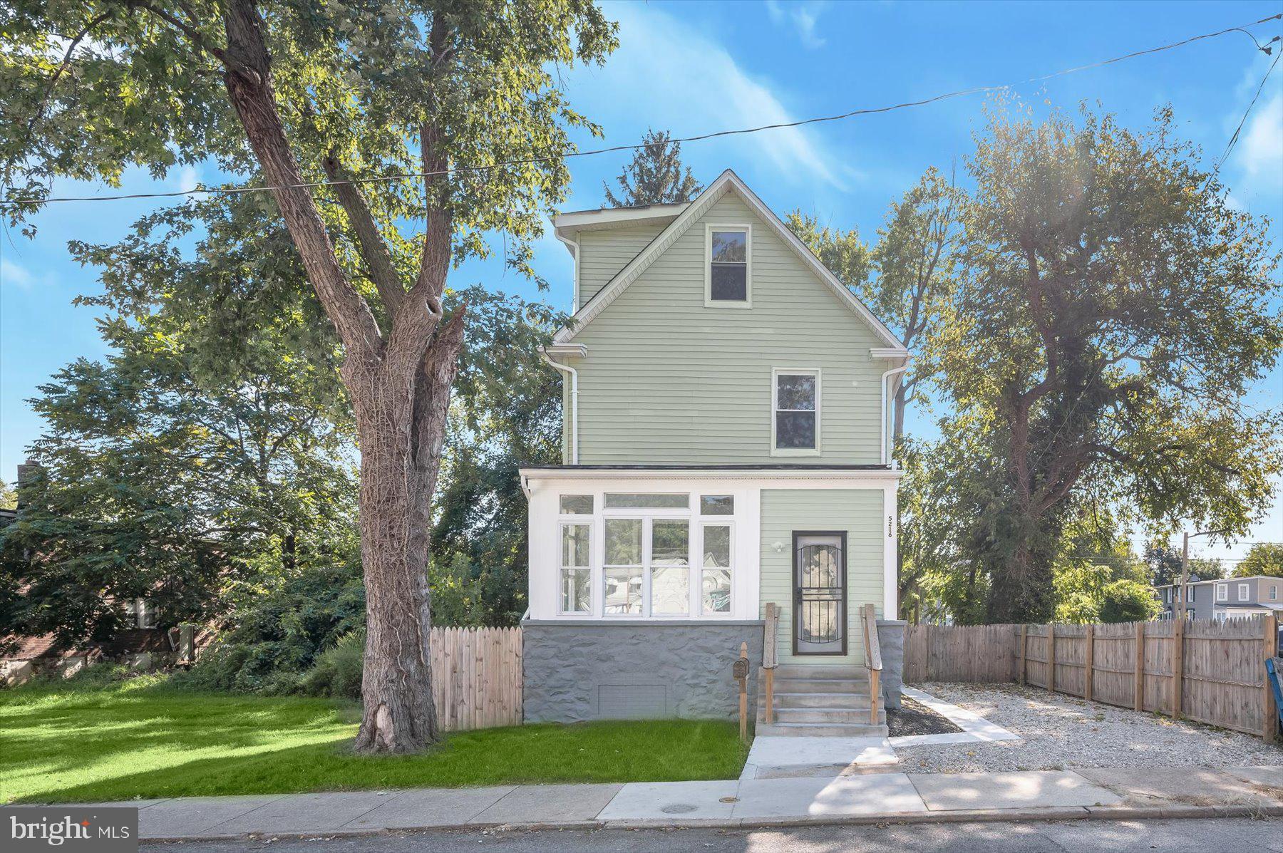 ARLINGTON - Residential