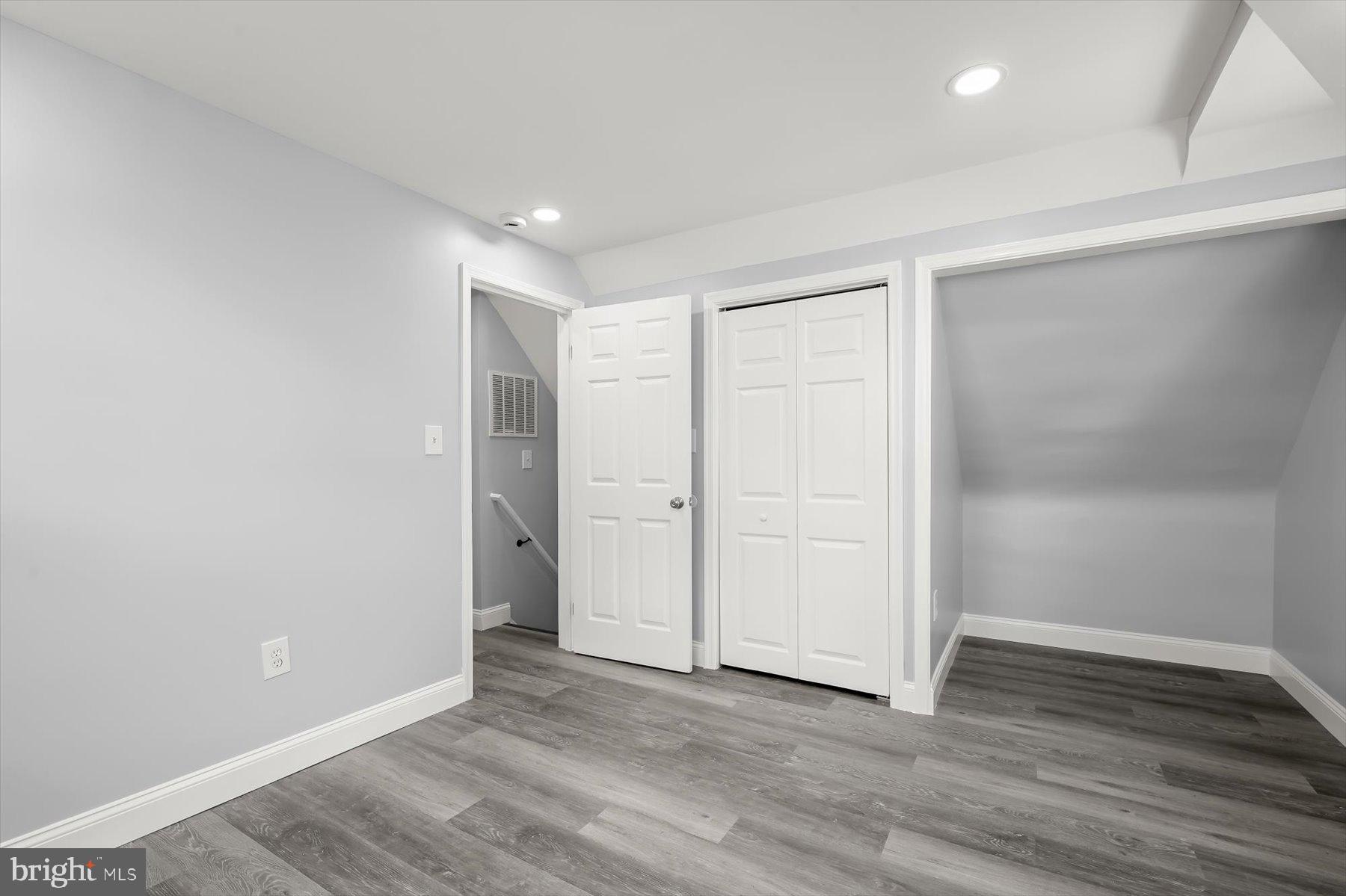 ARLINGTON - Residential