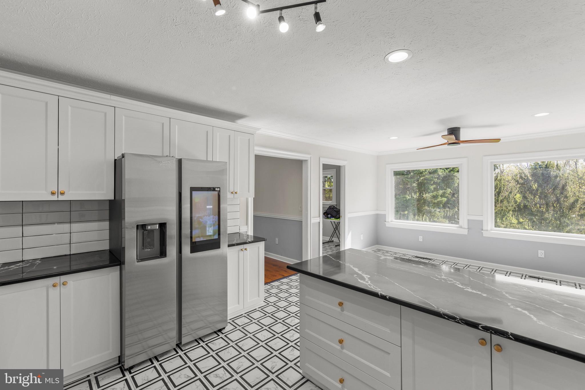 SPRING HOLLOW ESTATES - Residential