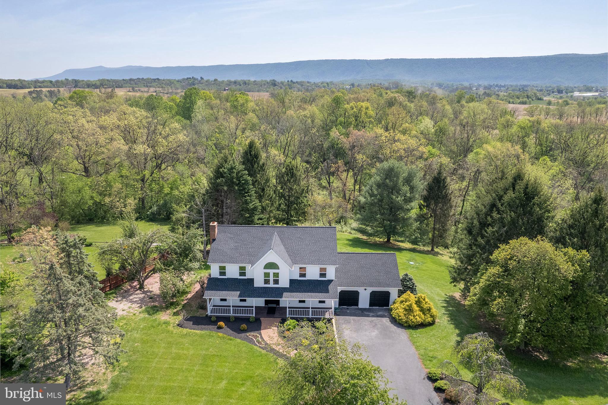 SPRING HOLLOW ESTATES - Residential