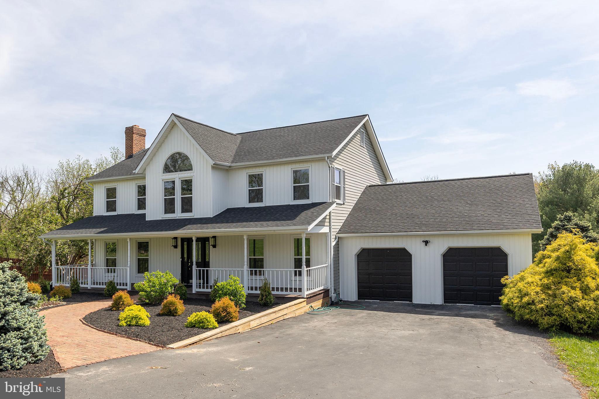 SPRING HOLLOW ESTATES - Residential