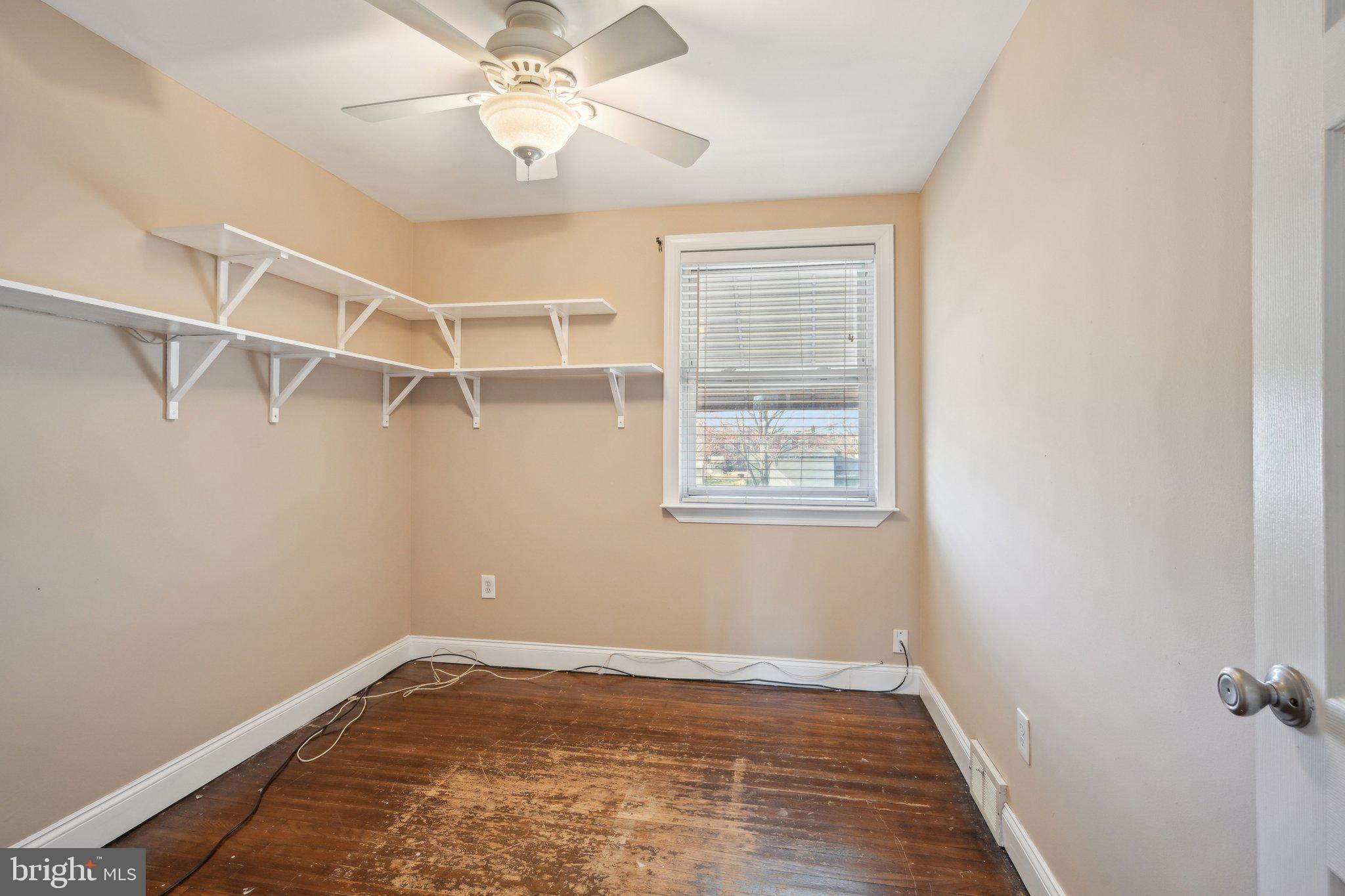 ROXBOROUGH - Residential