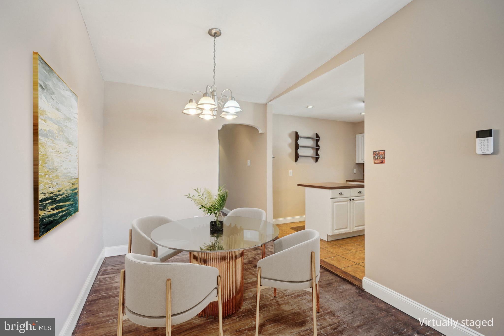 ROXBOROUGH - Residential