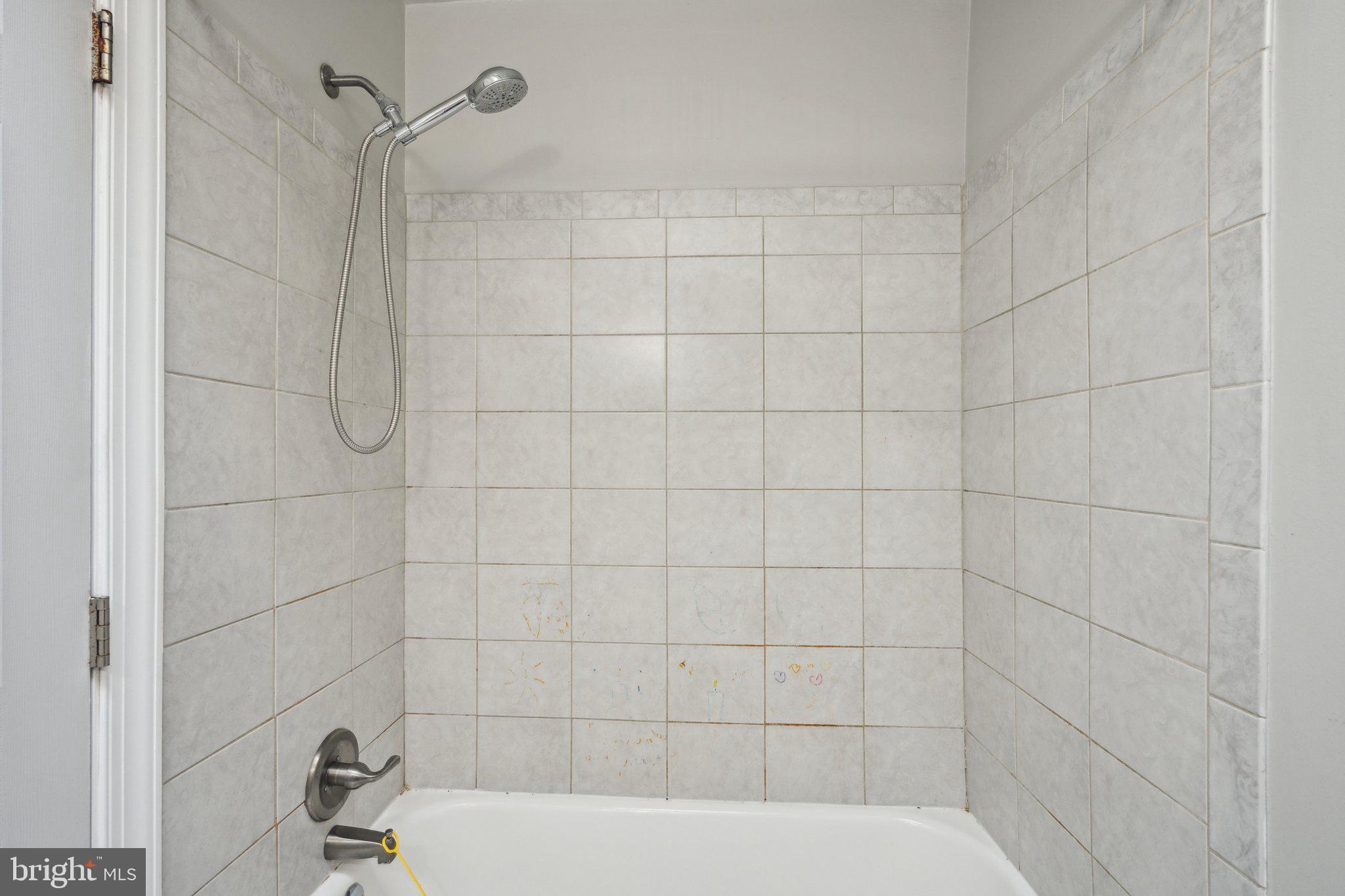 ROXBOROUGH - Residential